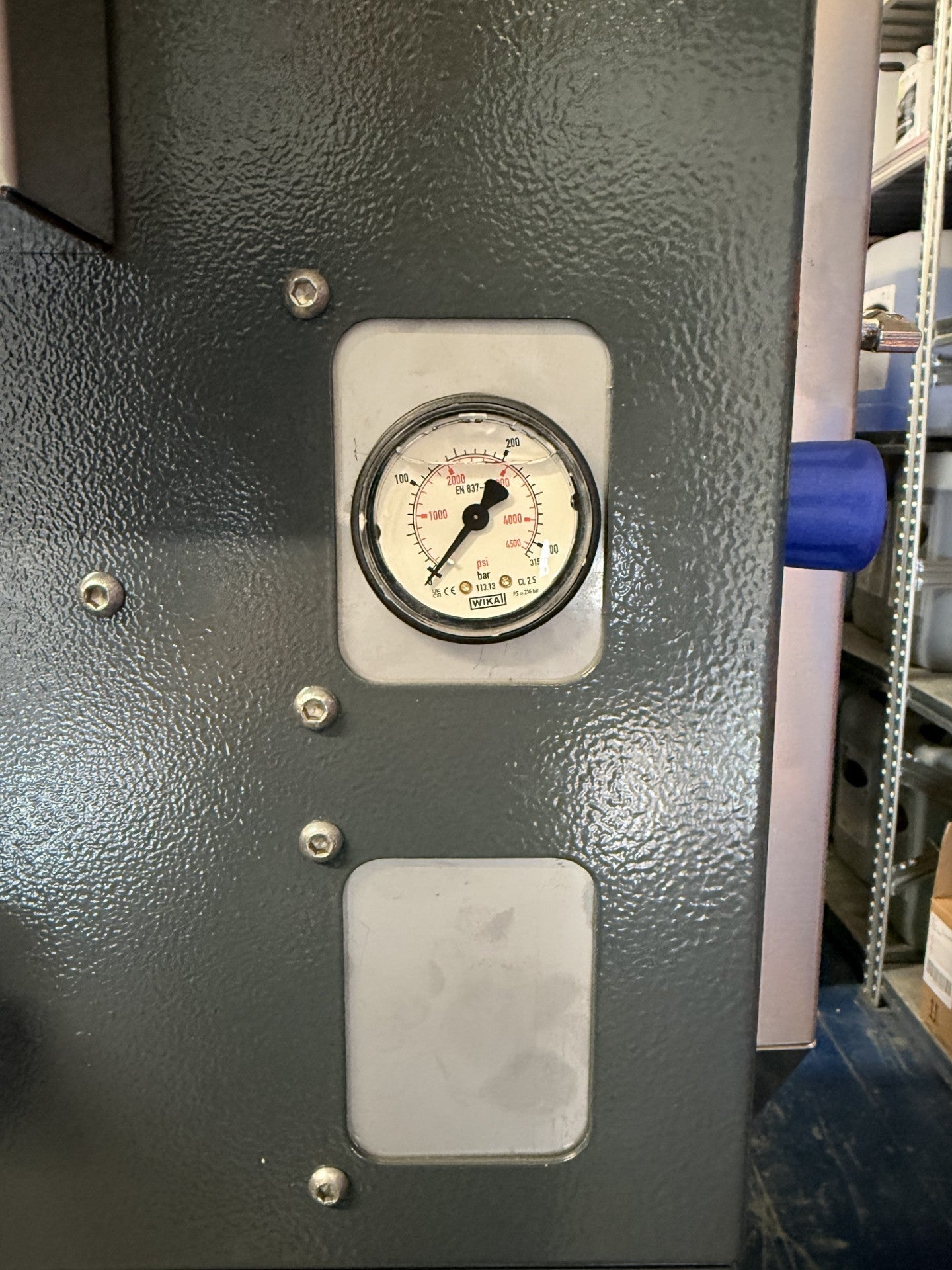 BOSS BOYS SD12100HR pressure monitoring gauge
