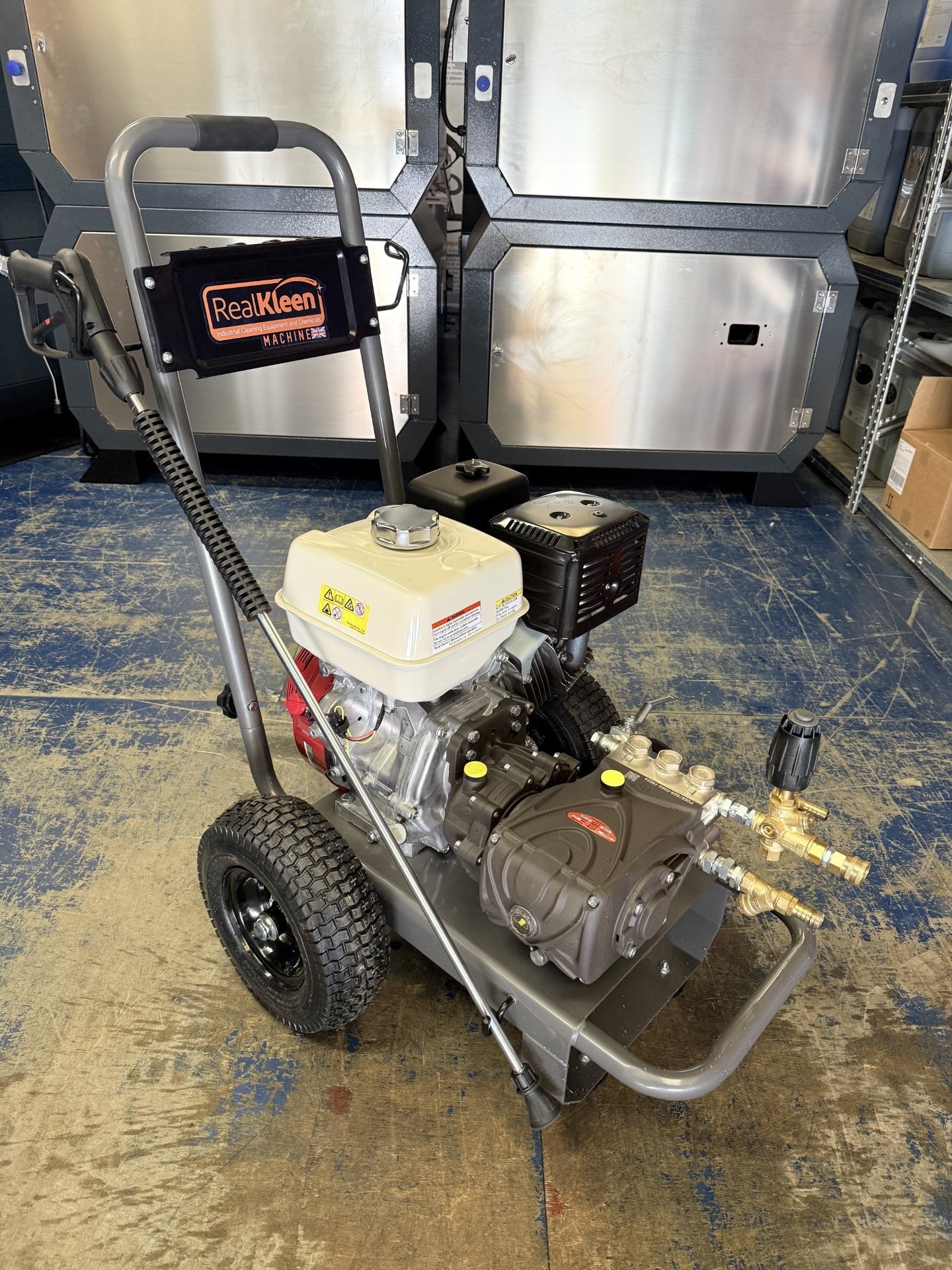 BOSS BOYS PM21200 Mobile Petrol Pressure Washer 200 Bar 21L/min Honda GX390 - RealKleen LTD
