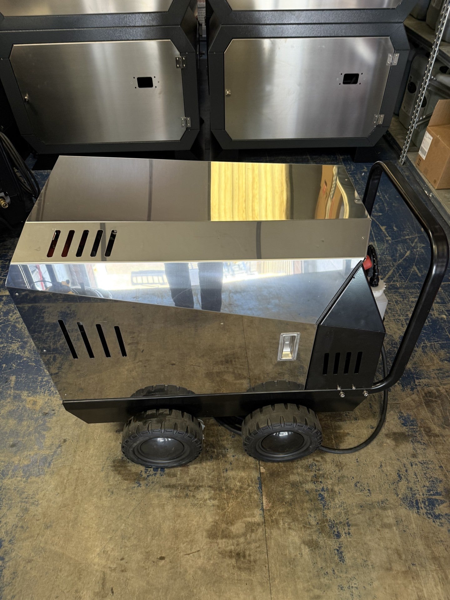 BOSS BOYS MHE10160SS Mobile Electric Hot Water Pressure Washer 160 Bar 10L/min 3-Phase - RealKleen LTD